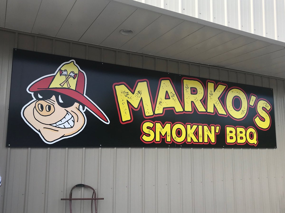 ChiefRubin's tweet image. An amazing BBQ dinner tonight in Brillion, Wisconsin. Wonderful time with the Fire Chiefs that invited ⁦@chief7100⁩ &amp;amp; I to teach Leadership &amp;amp; Fire Command Operations this weekend. Watch for the announcement for next year’s training summit.  #Duty #Honor #Courage #Respect