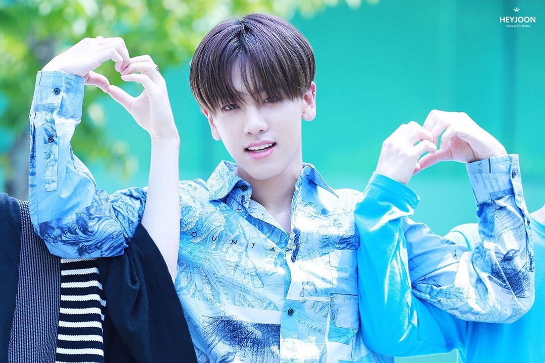 HeyJoon_Rubin's tweet photo. HD) 190810 미니 팬미팅

내 마음에 쏙 들어

#1TEAM #이루빈 #루빈 #RUBIN https://t.co/2Cc8n9Szf1