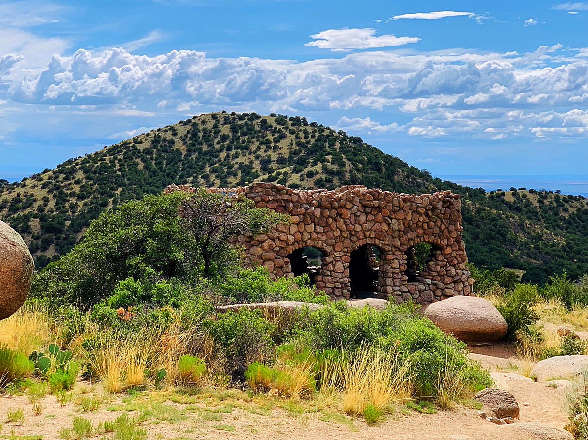 mitziplayer's tweet image. Getting our La Luz Trail on today 
#laluz #sandia #USForestservice #Albuquerque ⁦@505Nomad⁩ ⁦@VeteranHiker⁩