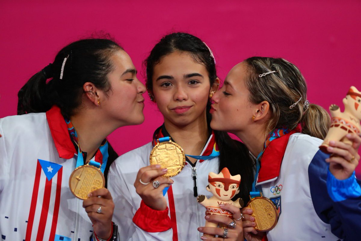 daniely_rios's tweet photo. TODAVÍA NO LO CREO, SOMOS CAMPEONAS PANAMERICANAS🥇🏓🇵🇷 EL MEJOR EQUIPO QUE LA VIDA ME PUDO REGALAR. ❤️❤️❤️ https://t.co/nvu5BpIyBD