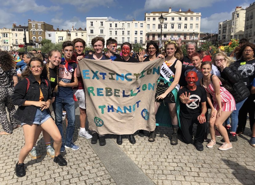 F2UThanet's tweet photo. Some of our team met up with XR Thanet today at margatepride! We hope to work closely with them in the future to encourage change and to save and improve our beloved earth before its too late! #SaveTheEarth #youth4climate #climatechange #fight2unite https://t.co/UwQZrOKcEV