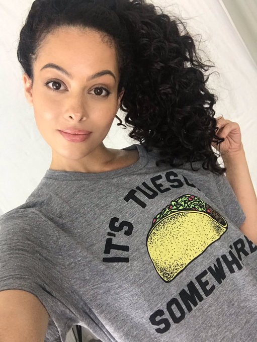 Editing videos today! https://t.co/PnkafBn18c<a href="/tag/naturalhairstyles"class="tags"><span>#naturalhairstyles</span></a><a href="/tag/natruallight"class="tags"><span>#natruallight</span></a>