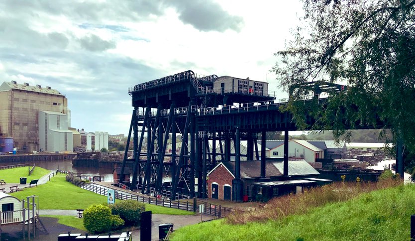Therese_LW's tweet photo. A grand day out a @AndertonLift On a boat in a lift! #engineersdayout lots of history @MyDayEngineer #industrialheritage #Cheshire https://t.co/UG3UfrICRp