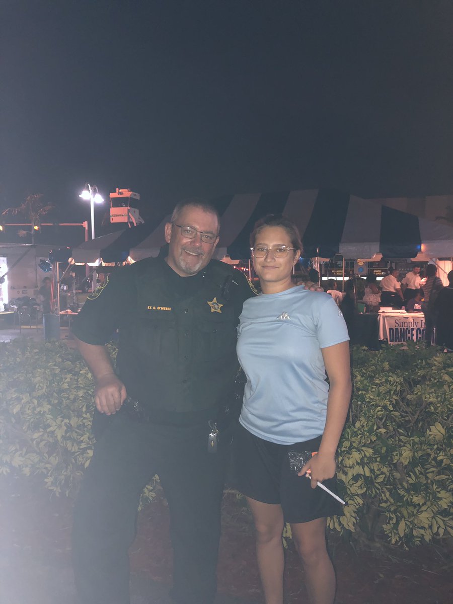 MarchForLEOs's tweet photo. Forgot to post these from #NationalNightout #MarchForLEOs #Backtheblue @browardsheriff https://t.co/gINQWSl2Wr
