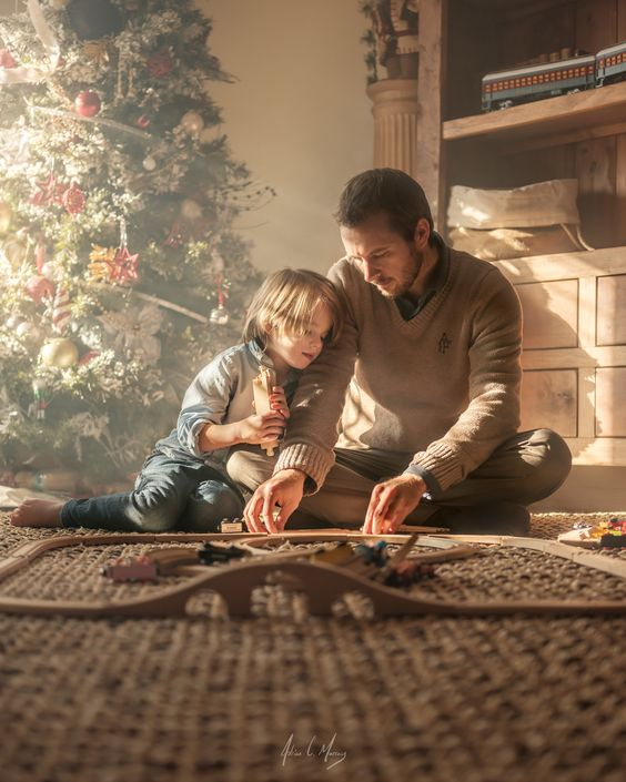 BoycottFamilyLw's tweet photo. Fathers Count ~ Everyday! 
@fatherscontact @TFRM5050  @Reading19751 @helpingfathers @F4JFoundation  @fathers4equalty  
@Shankles_Jack @fathersunited1 @RightsFathers  @Fathers_Rights @dadsontheair @DadsRTChat 
https://t.co/0aNtHQ3w1O https://t.co/ul70E1odJR