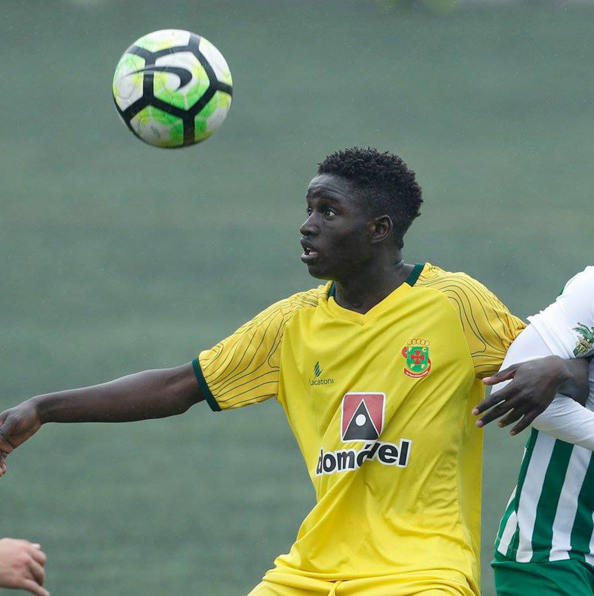 FTalentScout's tweet photo. 16-year-old Paços de Ferreira midfielder Matchoi Djaló becomes the youngest ever player to play in Portuguese Primeira Liga. https://t.co/yoX9qNso0V