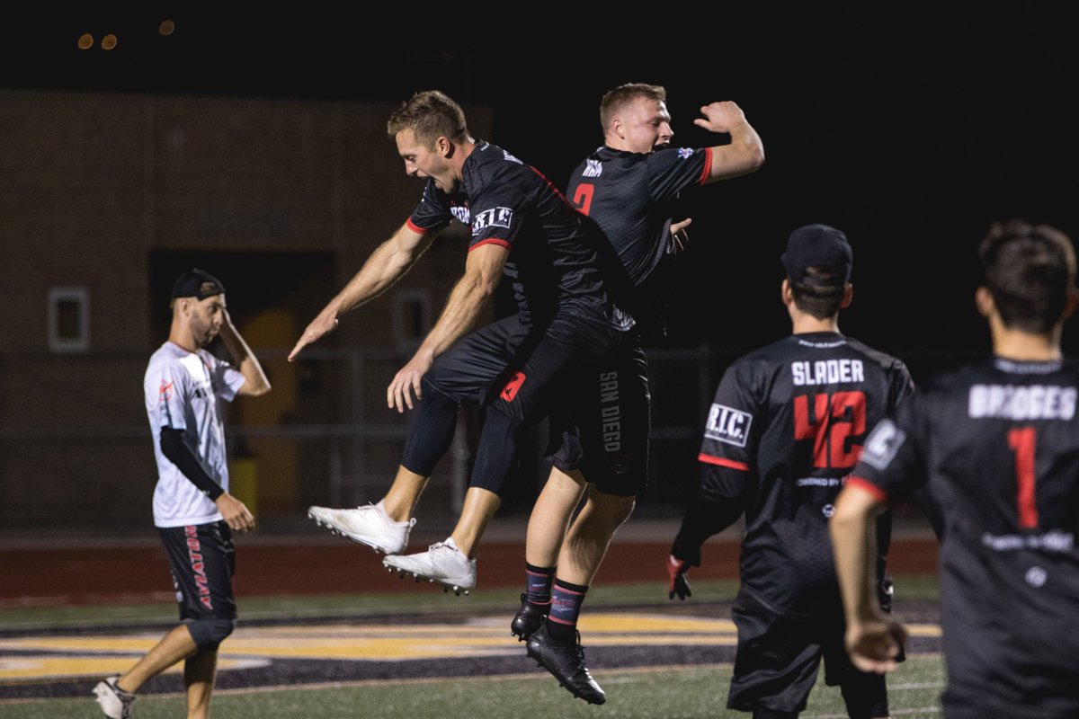 watchUFAtv's tweet photo. We're doing live advanced stats for both #AUDL2019 Championship Weekend semifinal games!
#INDvsNY - https://t.co/MIfXNneMA7
#DALvsSD - https://t.co/jebuR1eiuI https://t.co/4r9cneK3SC