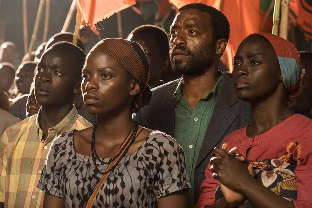 AJIEHAITI's tweet photo. « Le garçon qui dompta le vent »
Le film raconte l’histoire de William Kamkwamba (joué par Maxwell Simba), un jeune garçon de 13 ans renvoyé de son école quand sa famille ne peut plus en payer les frais. Après s’être introduit en secret dans la bibliothèque de l’école https://t.co/WgzY5LsI12