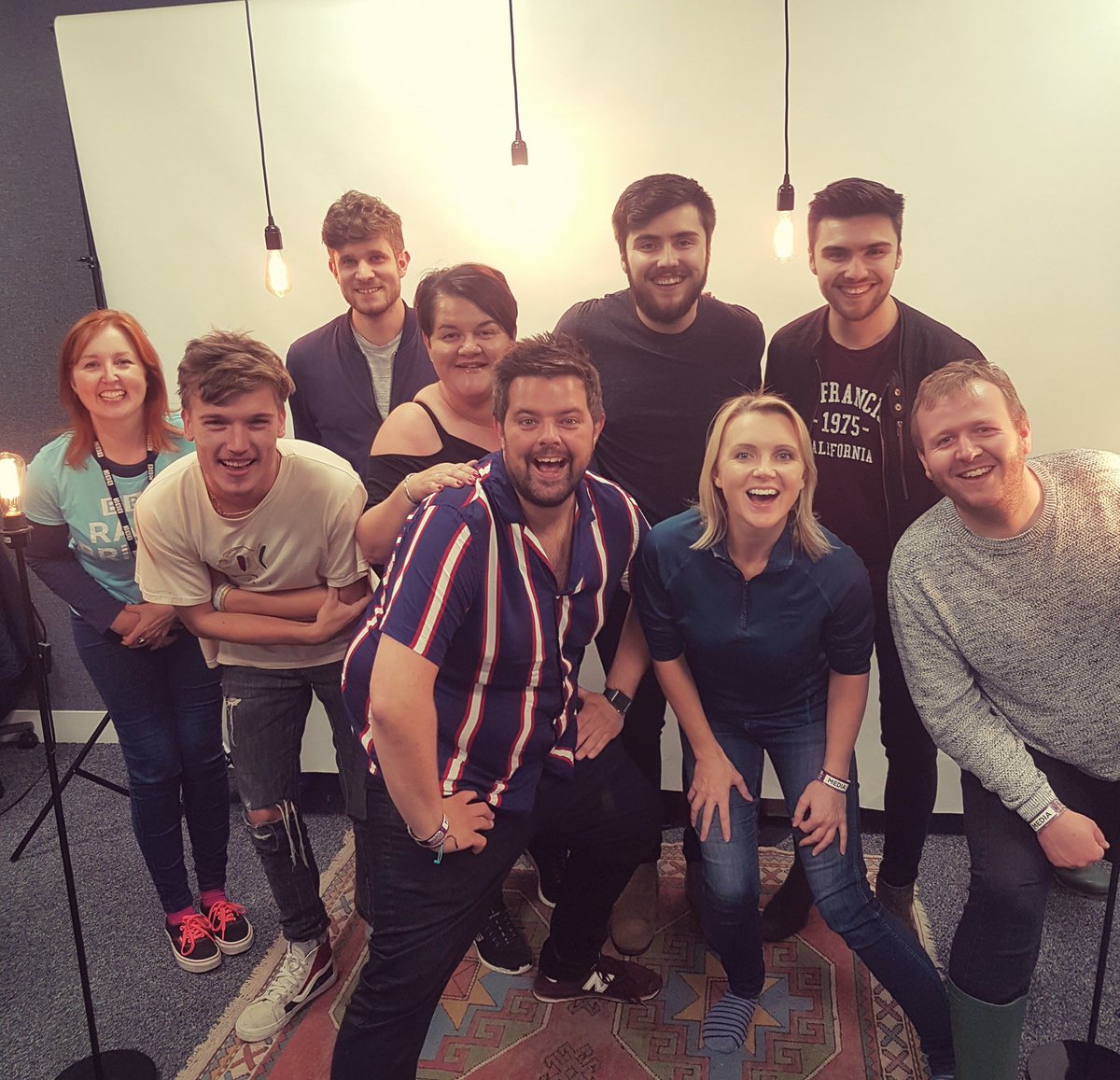 So tonight didn’t go quite to plan because the naff weather shut the Balloon Fiesta site.
But this DREAM TEAM got together and produced four hours of amazing radio with about 55minutes notice!! 👏👏