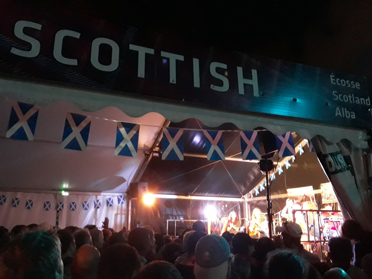SpiritFee's tweet photo. Goodbye 2019, welcome 2020
#interceltique Lorient https://t.co/PBIYxyQwLg