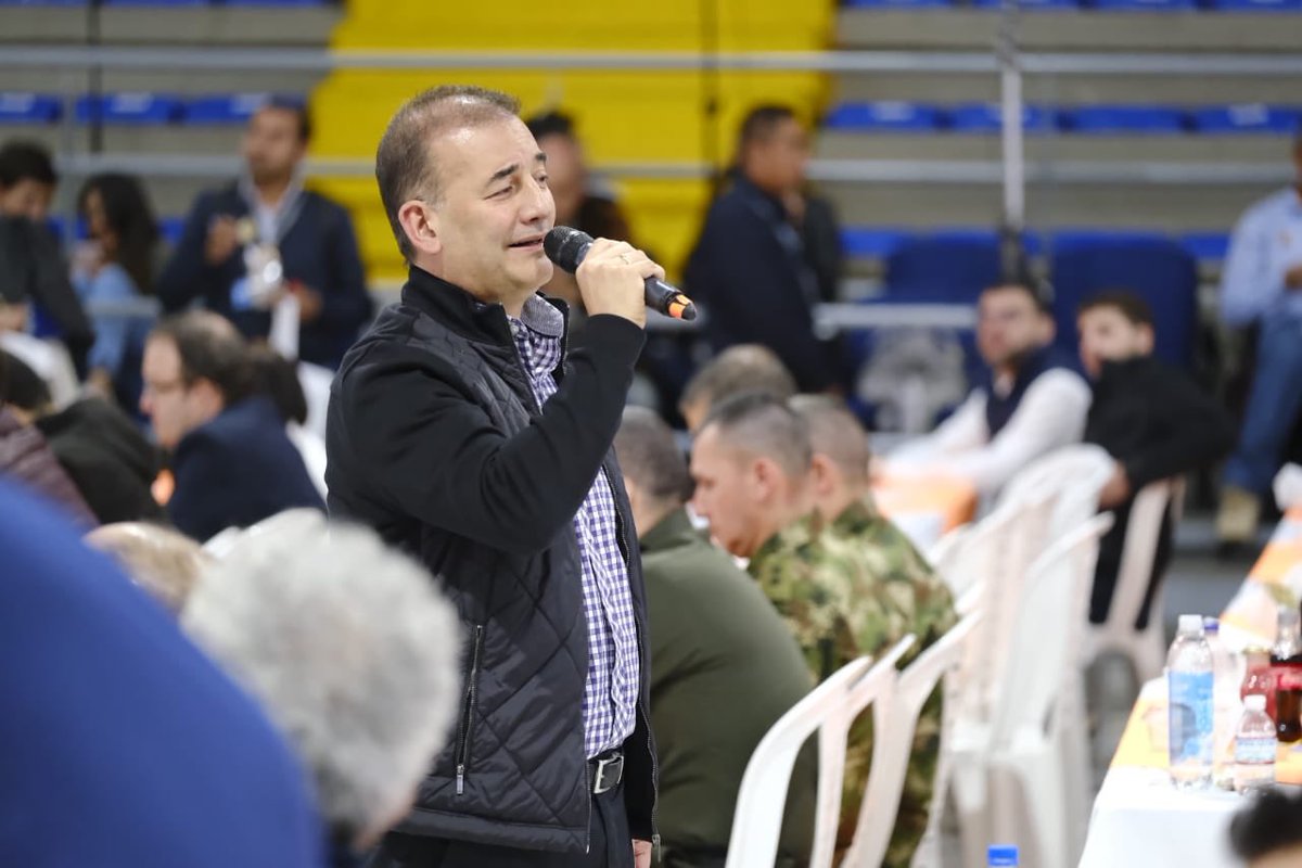 #BogotáConstruye | “El presidente <a href="/IvanDuque/">Iván Duque 🇨🇴</a> se había comprometido a ampliar cobertura #ProgramaColombiaMayor y así se hizo en 15 mil cupos más e incremento en 10% el valor del subsidio y se entrega mensualmente”: viceministro Carlos Alberto <a href="/Baena/">Carlos Alberto Baena</a>