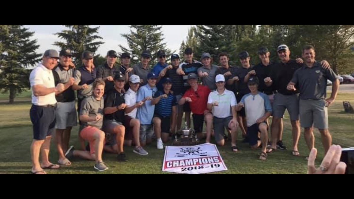 3Awheatkings's tweet photo. What an incredibly successful day! The course was full with alumni, current players, friends and family to support not only the future of the program but to also recognize 
this very special group for their outstanding season last year. Thanks to all the sponsors and volunteers. https://t.co/1IVcLOLbzq