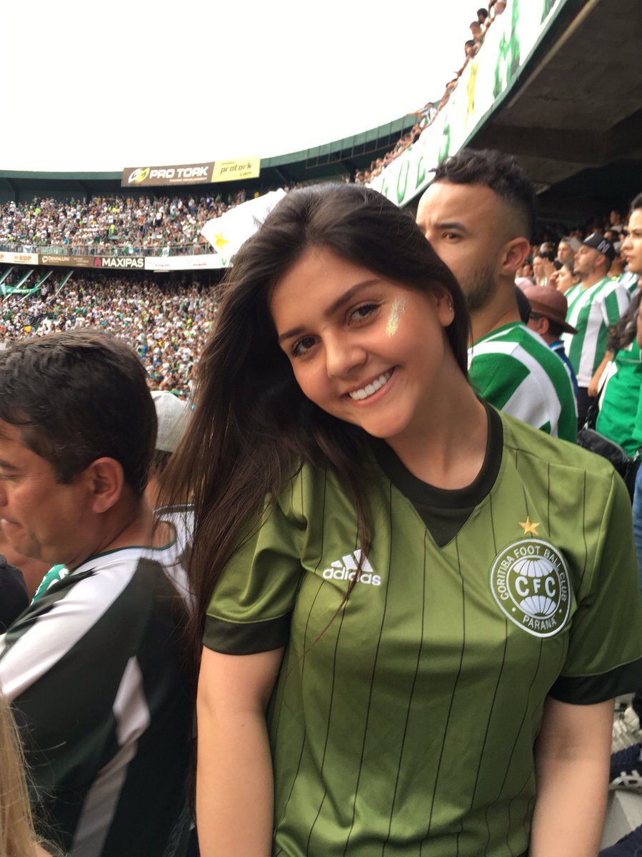 luizapelizzari's tweet photo. 💚 https://t.co/GnSpHHm1wC
