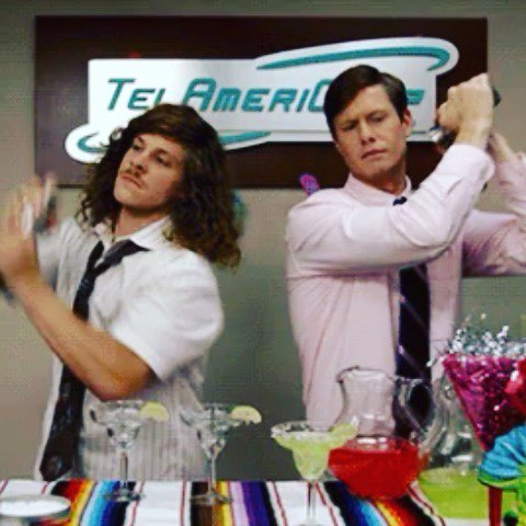TopShelfHTX's tweet photo. Shake things up this #Weekend and have your favorite #AdultBeverages delivered right to you with the #TopShelf app! #Cheers 🍻 https://t.co/oQuxWneoUi