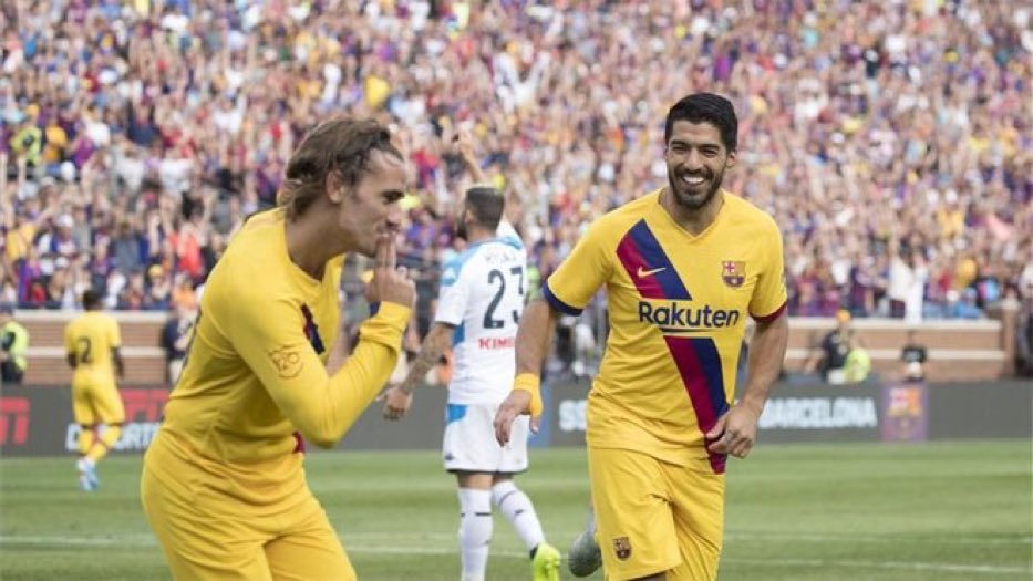 Quand #Griezmann imite la célébration du Pistolero, Luis #Suárez 😂🔫

#NapoliBarcelona | 0-4 | #ICC2019 🇺🇸