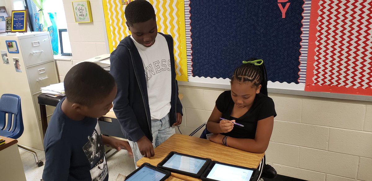 My <a href="/VMMS_Generals/">Veterans Memorial MS</a> scholars enjoy opportunities to BYOD for learning! Each day, they are eager to see which program we're using. Maybe it's working #collaboratively in groups of 4 to answer prompts. Other days, they are in competition against their peers, Ms. Murry, or myself!