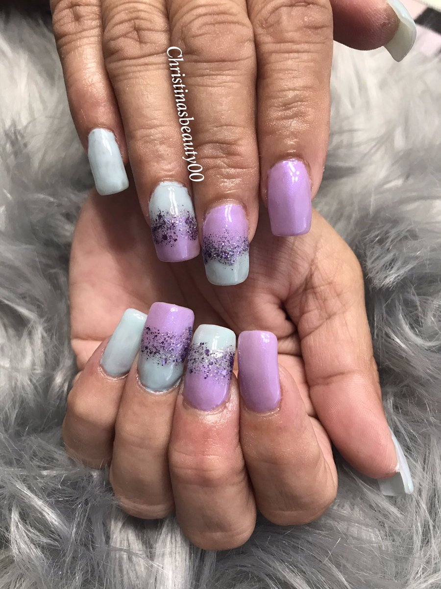 Purple and mint vibes! 

 #nails #naillovers #acrylicnails #selftaughtnailtech #floridanailtechs #lovenails #glitternails #gelishmini #enailcouture #miasecret