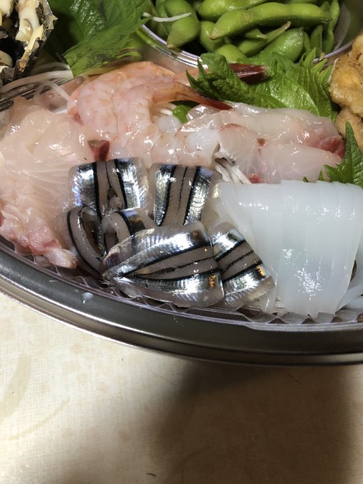 鹿児島なう
これはキビナゴの刺身 