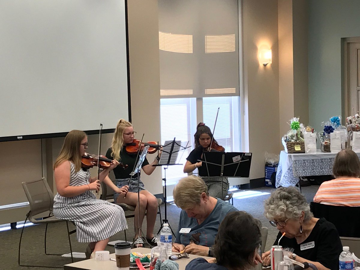 Batavia_Orch's tweet photo. Props to these 3 awesome girls for playing today for the Batavia Knitters’ Guild! https://t.co/7XHyHBDIff