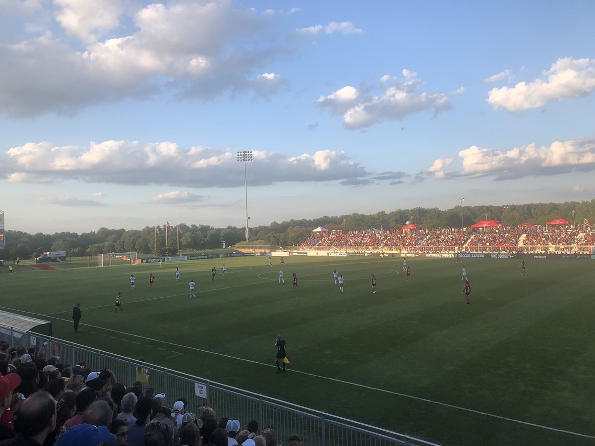 kkruesi's tweet image. Beautiful night for some fútbol #WASvCHI