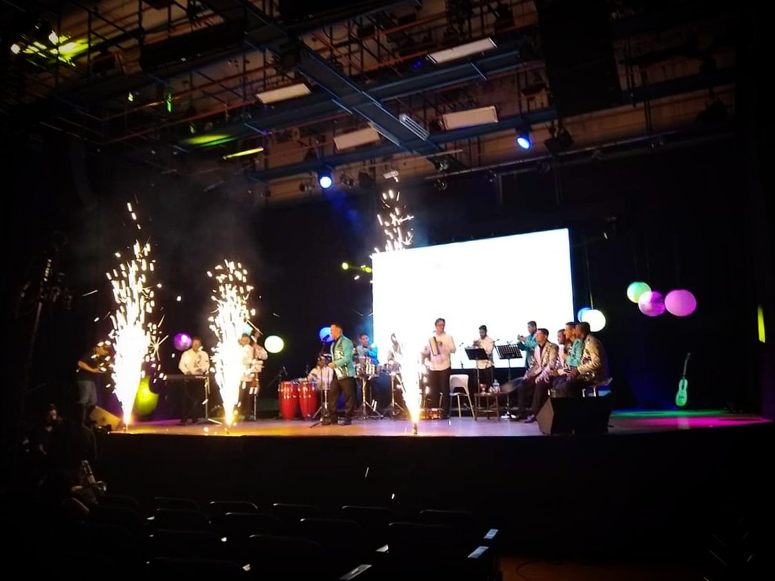 Grabación audiovisual del nuevo trabajo discográfico. 

Esperenlo muy pronto 🔥🔥🔥.

#cumbia
#cumbias #cumbiawepa #cumbiasonidera #cumbiapop #CumbiaColombiana #Colombia #Mexico #Billboard #BillboardLMS #BillboardNews #BillboardLatin #Sonando