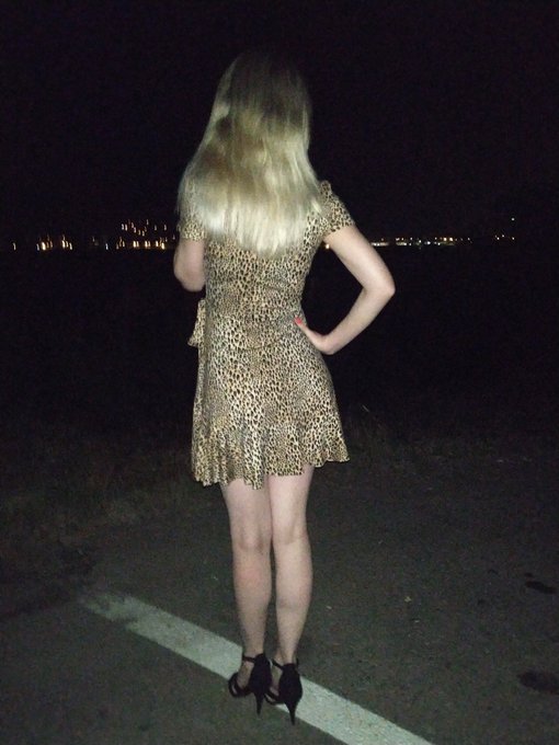 🥰lights and naugthy girl in the dark 😘 https://t.co/VuLei64xis<a href="/tag/naughty"class="tags"><span>#naughty</span></a><a href="/tag/outdoorgirl"class="tags"><span>#outdoorgirl</span></a><a href="/tag/onlyfans"class="tags"><span>#onlyfans</span></a><a href="/tag/blondeandhot"class="tags"><span>#blondeandhot</span></a>