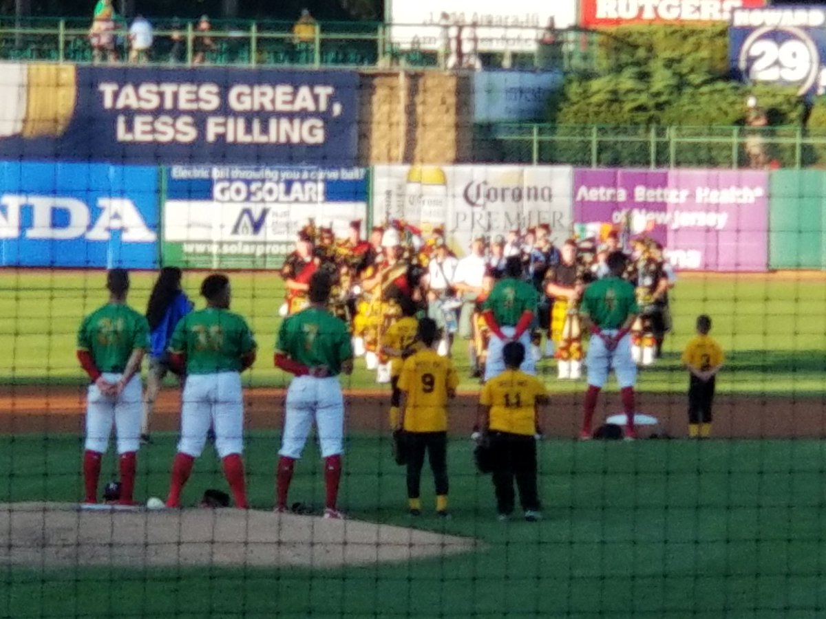 TracyGib5's tweet photo. Great night for a ballgame. Irish Heritage Night at the Lakewood #blueclaws. Bagpipes and Irish Beers. https://t.co/D1VqItc3cm