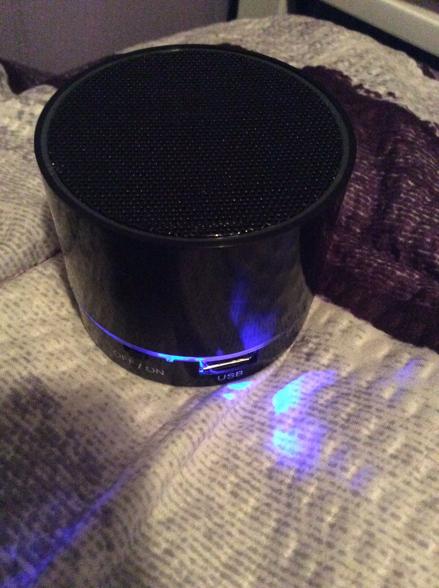 SpeightKeyerra's tweet photo. @grandson I bought this speaker to specifically play modern tragedy v2 https://t.co/slT0KN5l2z