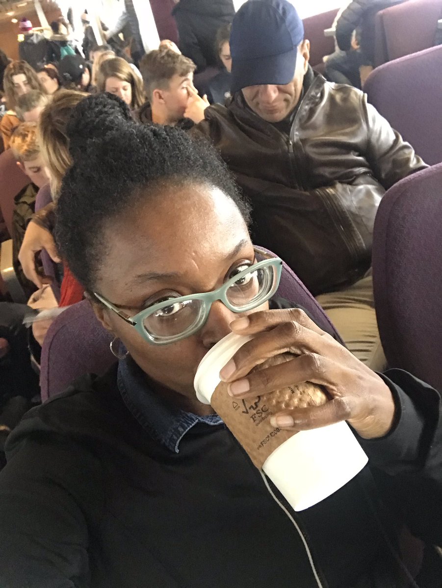 Living_Well_De's tweet photo. I’m a real @awkwardblkgrl, I be out here enjoying myself doing some crazy ish. Like whale watching... them go tell the hood and show pics😂 https://t.co/wZmPzleJ71