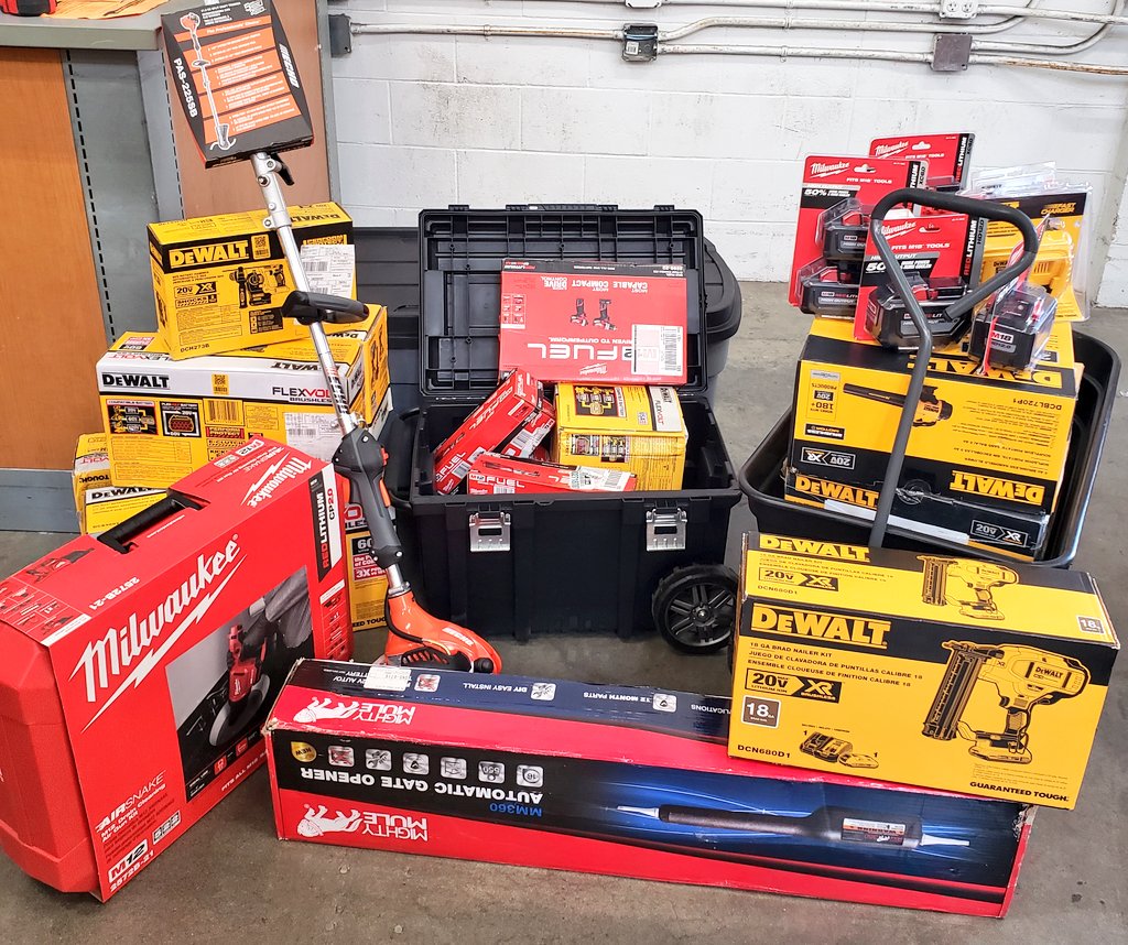 jonason_hawkins's tweet photo. That's a $8100.00 Theft Recovery! Awareness is key to Shrink Mitigation. Definitely my largest recovery thus far. #onceAPalwaysAP #ShrinkMitigation #1701Honolulu @corydietz1701 @Kareyortizjr @LKRTHD @Joanou_Robert @chiemikuuipo https://t.co/BZyN70Mjc0