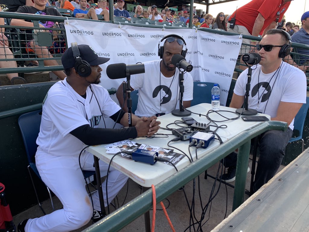 BluegrassWS's tweet image. Desi Relaford taking some time for the Underdog Podcast! 🎤⚾️🌟 #BluegrassWorldSeries