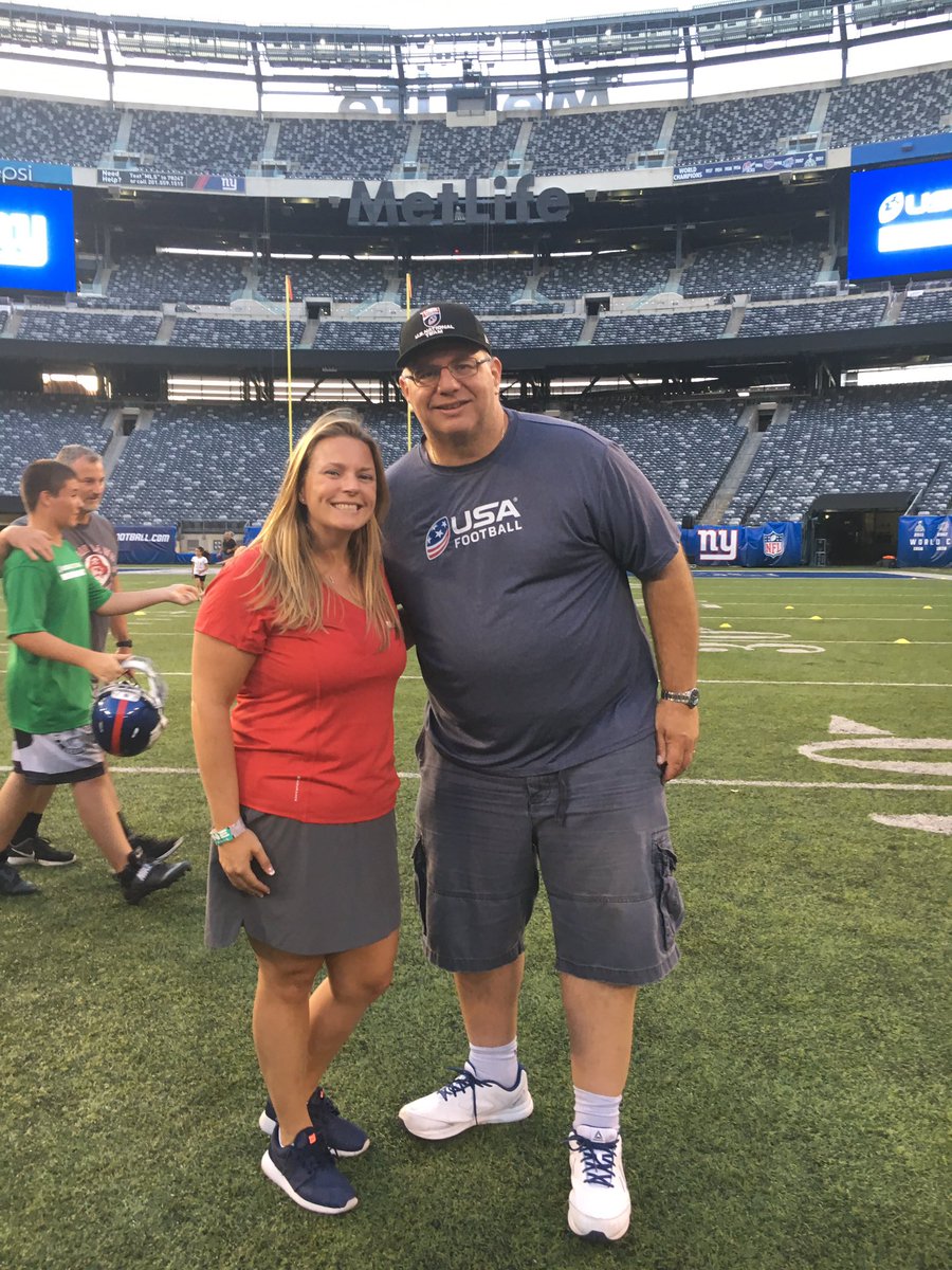 SchwartzSports's tweet photo. Great to see my old @OfficialAFL colleague and friend Erin Griffin-Jean from @RiddellSports at the @USAFootball #ProtectionTour at @MetLifeStadium https://t.co/3ZkrCzE5Kp