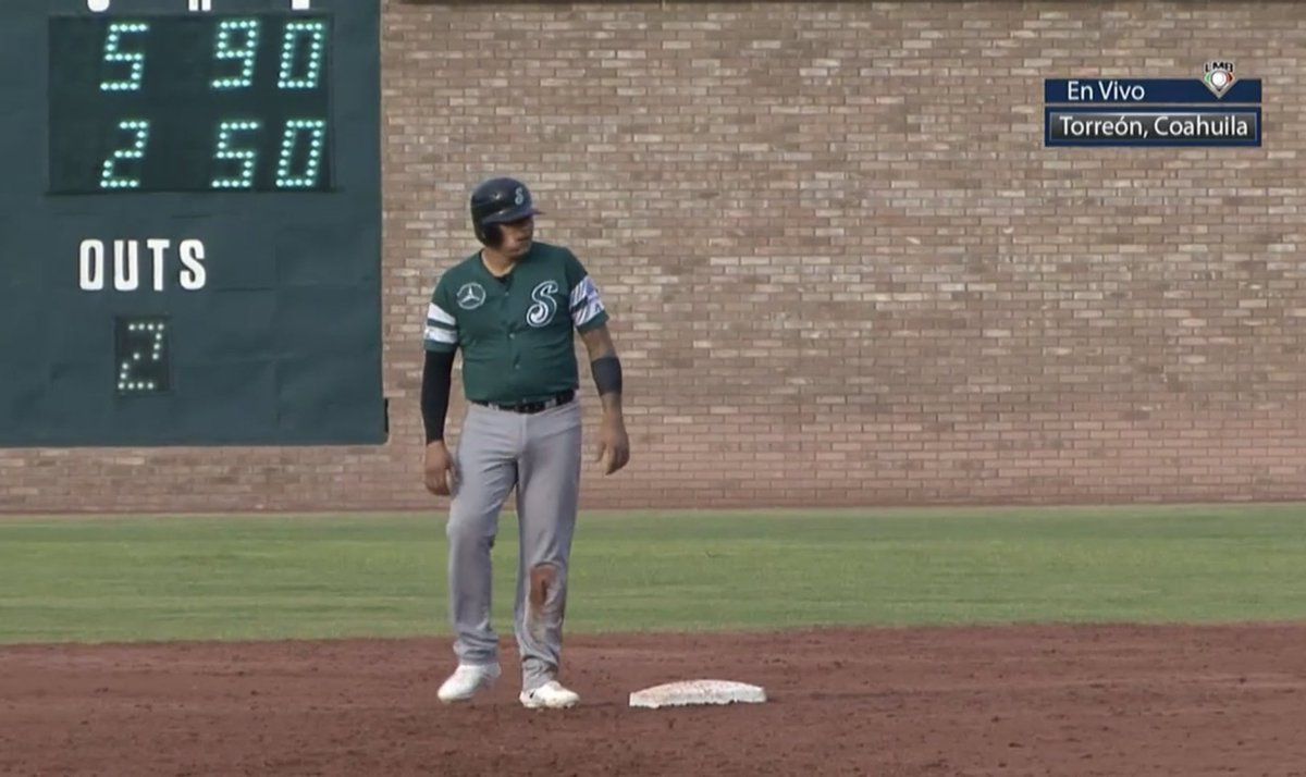 ClubSaraperos's tweet photo. Ricardo Serrano mantiene ataque con doble produce a Rainel Rosario en la 3A @OficialSarapero 5-2 @AlgodonerosUL 

#TopoTime
#PorLaVictoria
@LigaMexBeis https://t.co/rLuCBbiS2H