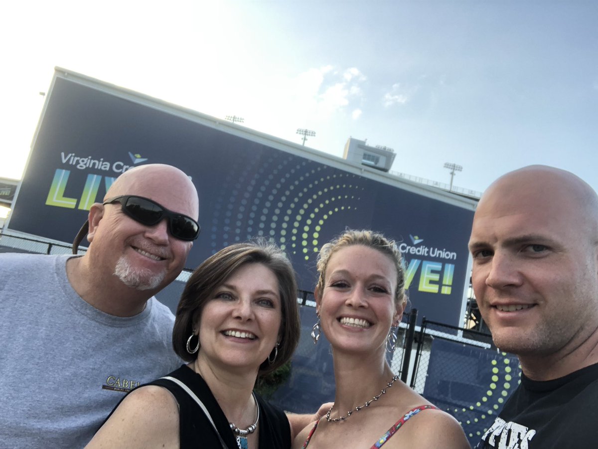 Amanda Dorr tweet media