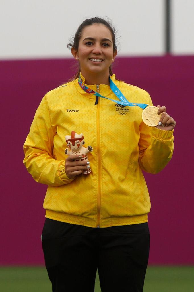 MontoyaUber's tweet photo. Jhon Alexander Solis en Atletismo,Sara José López En tiro con arco y Marcela Restrepo en fútbol;medallas de oro de Risaralda para Colombia en Panamericanos de Lima,Perú. https://t.co/cTcoIUzF33