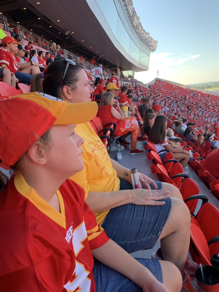 First game for the girls #chiefs #chiefskingdom
