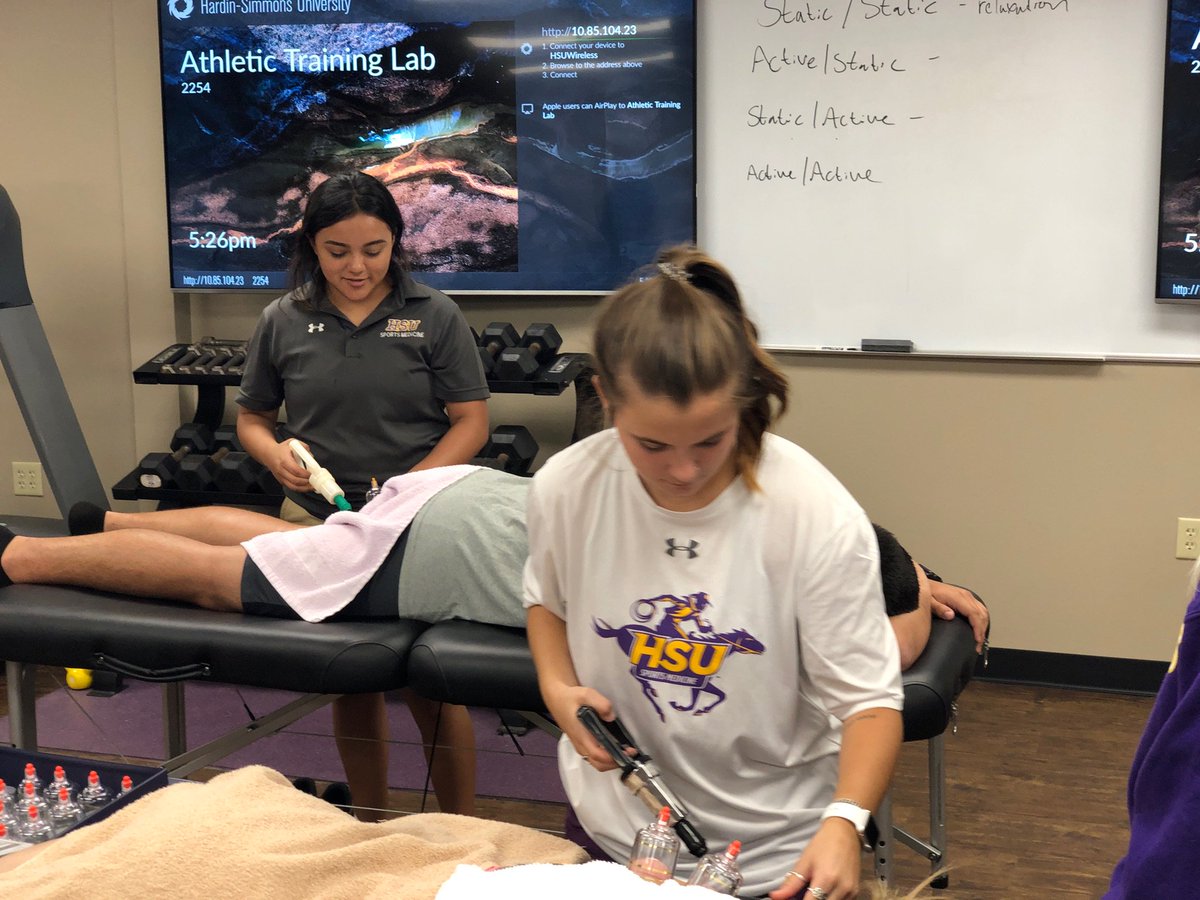 HSUATed's tweet photo. @HSUATed undergraduate students back @HSUTX for August workshop. #gettingbetter #BeGreAT! https://t.co/Goul6kmIYd