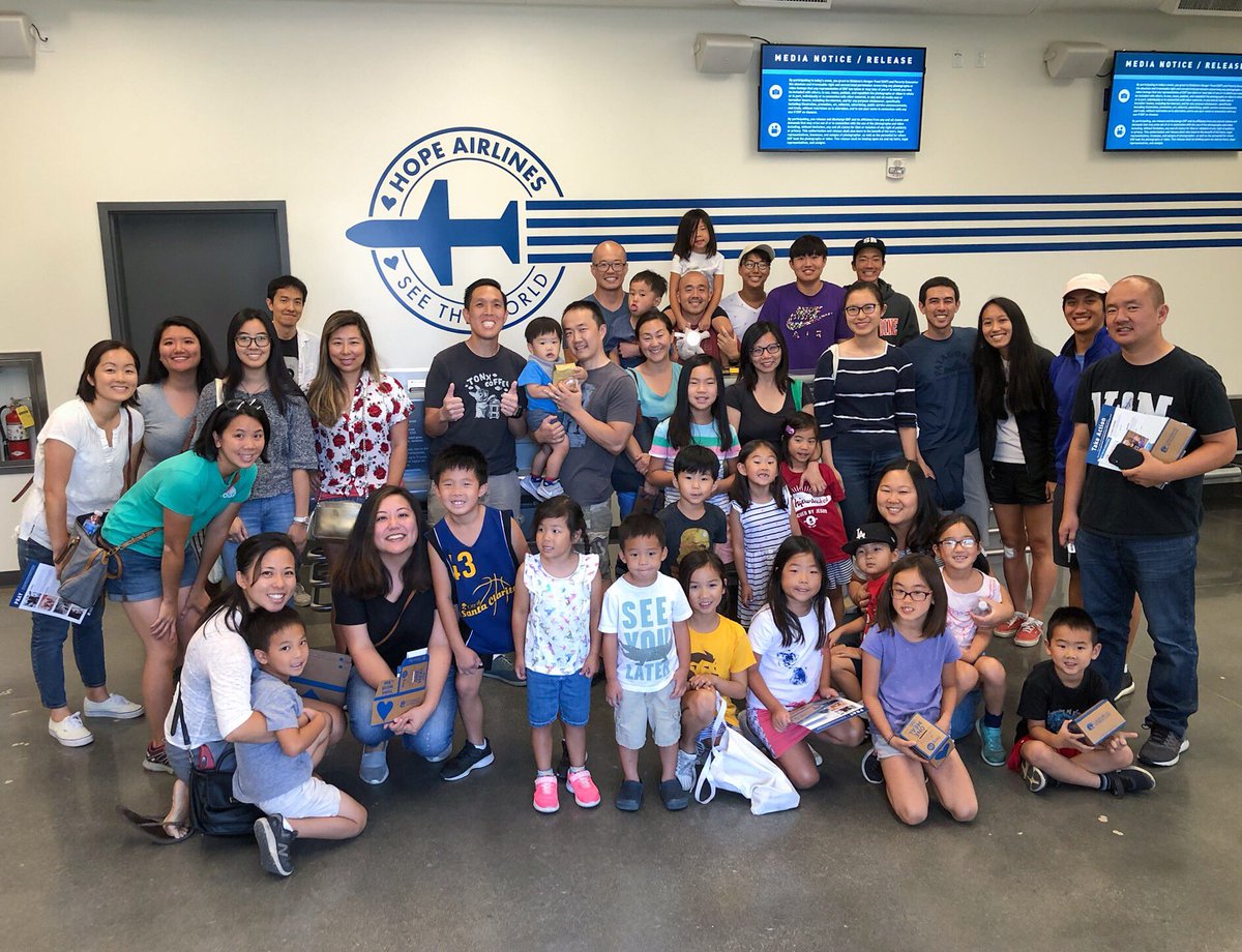 CHFpoverty's tweet photo. Thank you @ibcbible for visiting Poverty Encounter! We love your desire to learn how to help those in need!
•
•
#poverty #lessfortunate #worldchangers #church #churchlife #churchfamily #cause #socialimpact #compassion #learncompassion #showcompassion https://t.co/8U5c4PMKLV