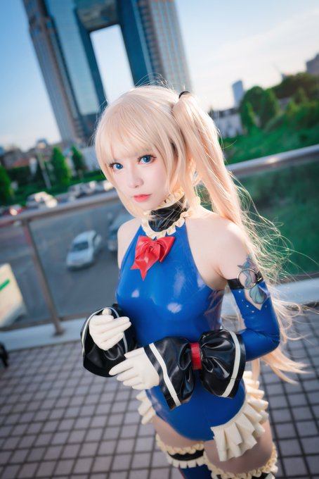 Twitterのコスプレ画像16