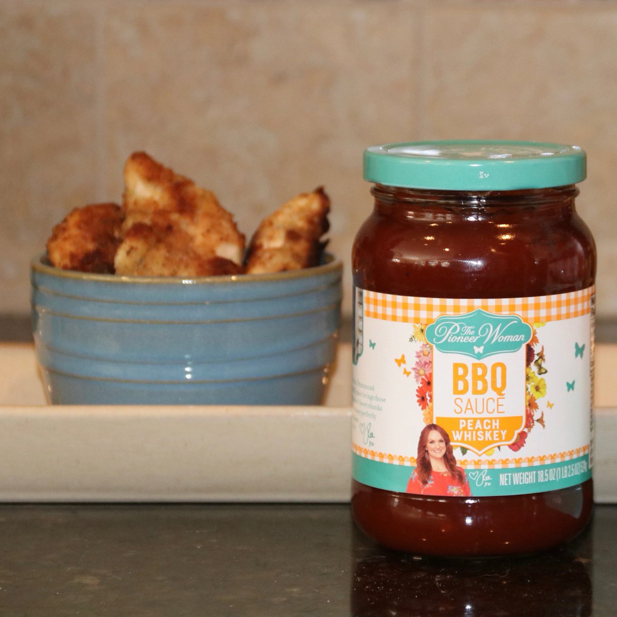 ShingStarBlog's tweet photo. I've got BBQ on my mind. 😋

Sweet Peach Whisky BBQ sauce by the @thepioneerwoman is the right amount of sweet for my chicken and ribs that are ready for the grill. 

#sponsored #influnster #pioneerwoman #peachandwhiskeyBBQsauce #BBQ #weekendfun #goodeats  #summerbbq https://t.co/Ovg0LMt2gx