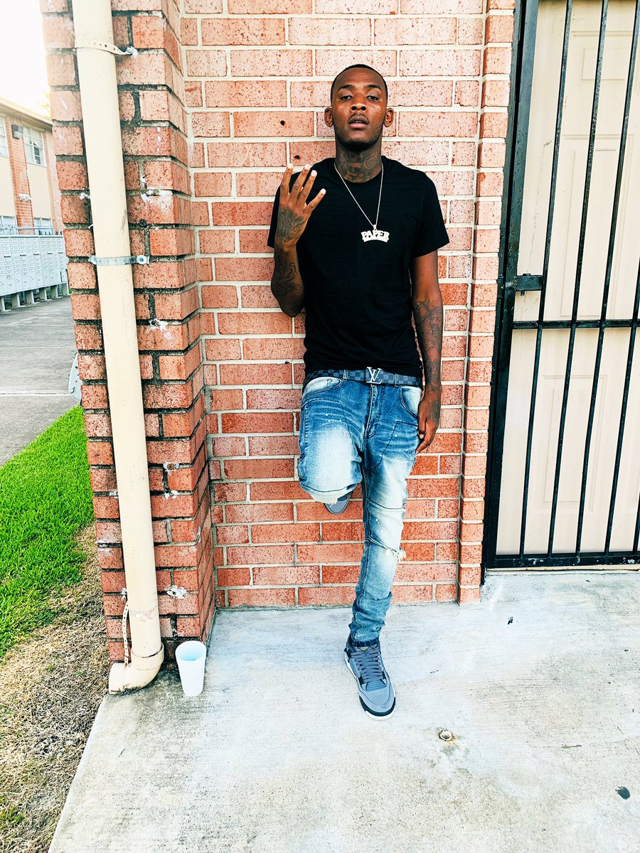4BoyzShoota's tweet photo. I Den Mastered Tha Game , Game Ova Na ❗️❗️❗️ #4Boyz #GetFetty™️#FreeThaGuys #4™️ https://t.co/xKIfupUFt6