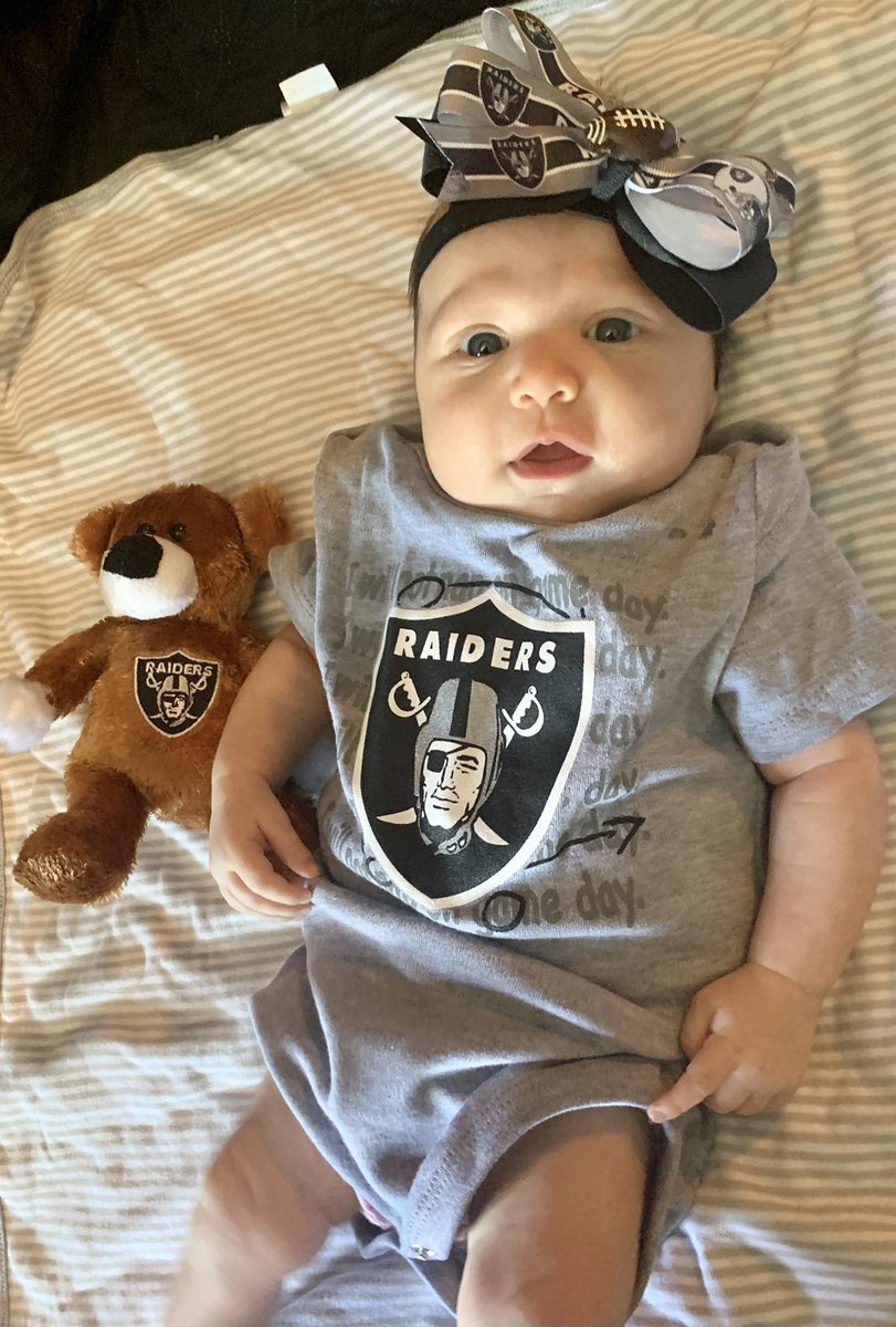 2Vanessa's tweet photo. New Raider Fan! #raiderspix #raidernation https://t.co/Vh14e4yUU9