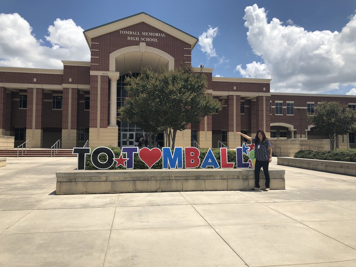 Mariamay33's tweet photo. Officially working at Tomball ISD The happiest place in Earth!!!  I am looking forward to a new year full of learning with the new Two Way Dual Language Program. https://t.co/agmzly8wHi