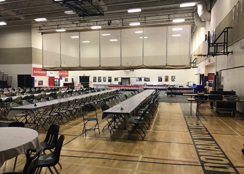 HrVwpg's tweet photo. A sneak peak of our pavilion! Thank you to all of our volunteers for helping set up the last 2 days! Our pavilion begins tomorrow and runs all week long!🇭🇷 @Folklorama #folklorama50 #cropavilion https://t.co/A2yz1wwvqi