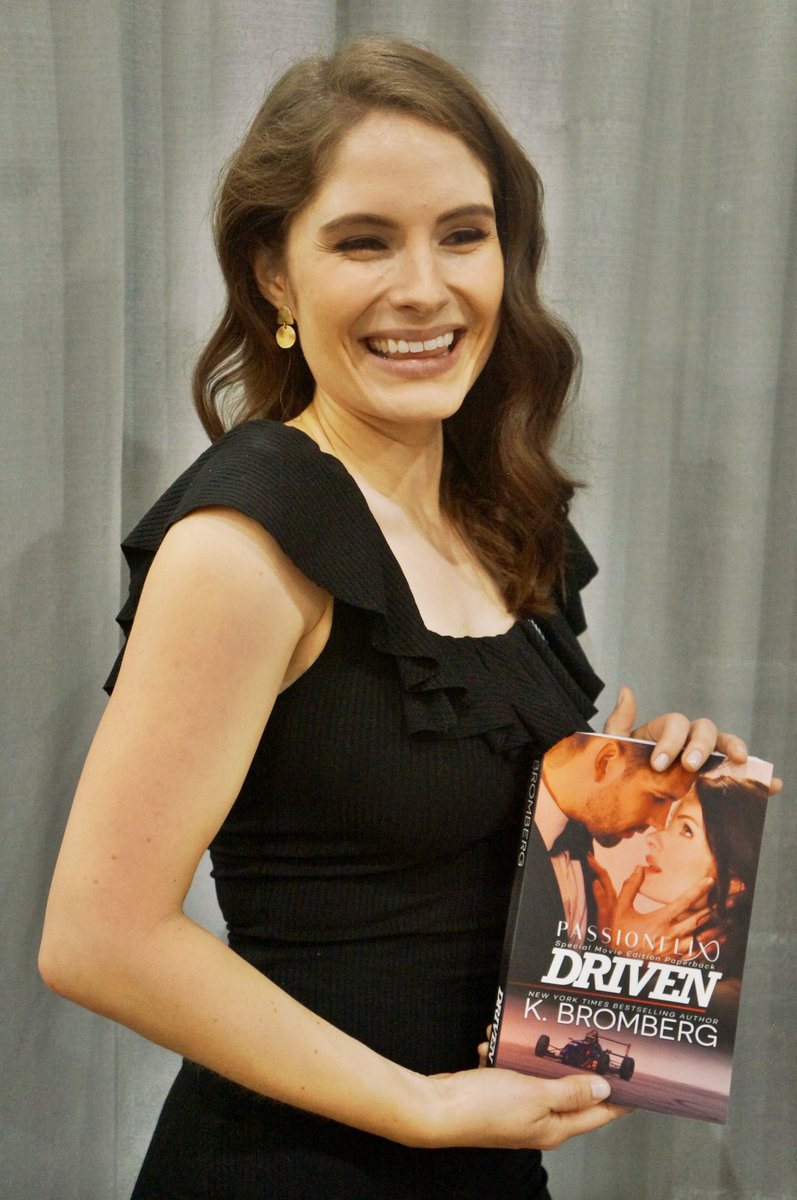 ReadingBrunette's tweet photo. WE RACE YOU @oliviaapplegate โค๏ธโค๏ธโค๏ธ
............
#KBromberg #Author #DrivenSeries #DrivenBooks #DrivenMovie #Passionflix #Passionflixmovies #LoveStory #Book #ColtonDonavan #RyleeThomas #Ace #IRaceYou #ColtonAndRylee #oliviaapplegate https://t.co/Yuqlxn2Eyb