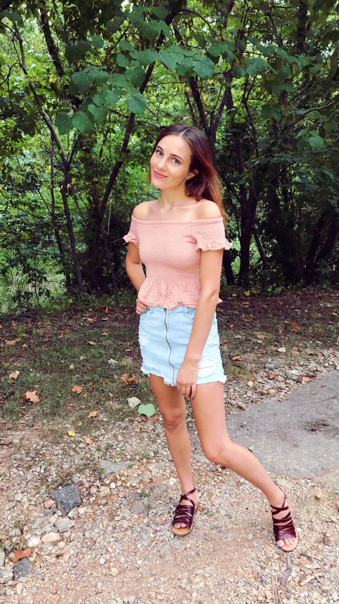 MayaMaddox's tweet photo. Had a good vacation 🌺 https://t.co/mKFORiL5mq