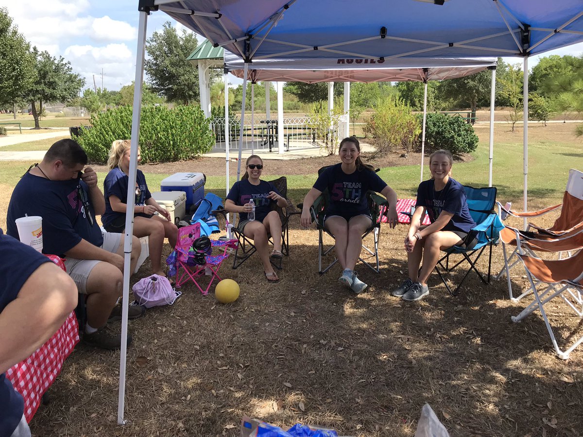 I ❤️ my 5th grade team!! 2nd annual 5th grade cook-out! Thank you to all who came out to meet us in the heat today!! We are so excited to get this year started! <a href="/Golbowtweets/">Golbowtweets</a> #GEinspires <a href="/katyisd/">Katy ISD</a> #5thgraderocks