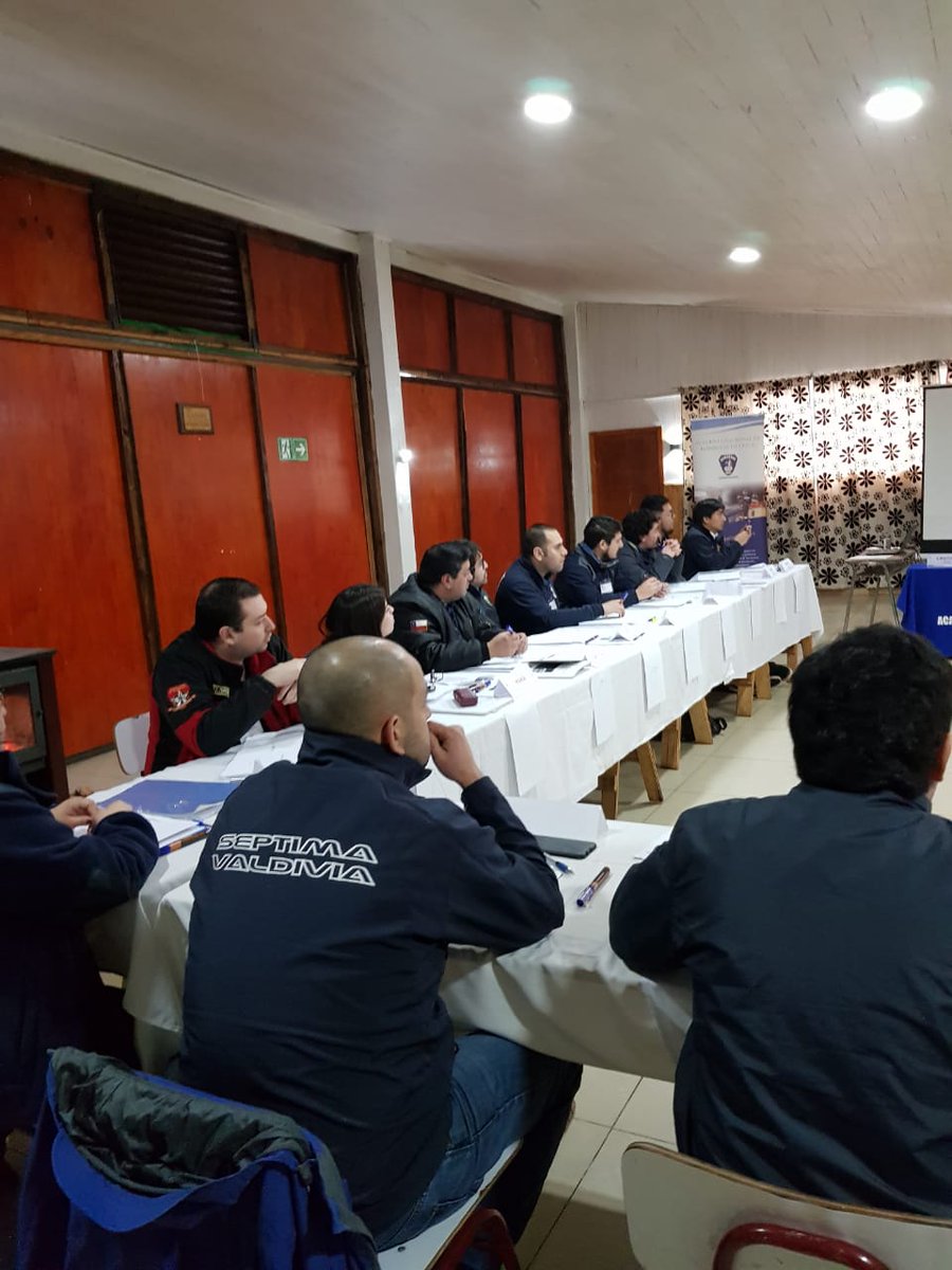 ANB14LosRios's tweet image. Durante el día de hoy se dió inicio al Curso Intermedio SCI, a nivel Regional en Cuerpo de Bomberos La Unión. 24 participantes.

#CISCI
#Regional
#CbLaUnión

@ANB14LosRios