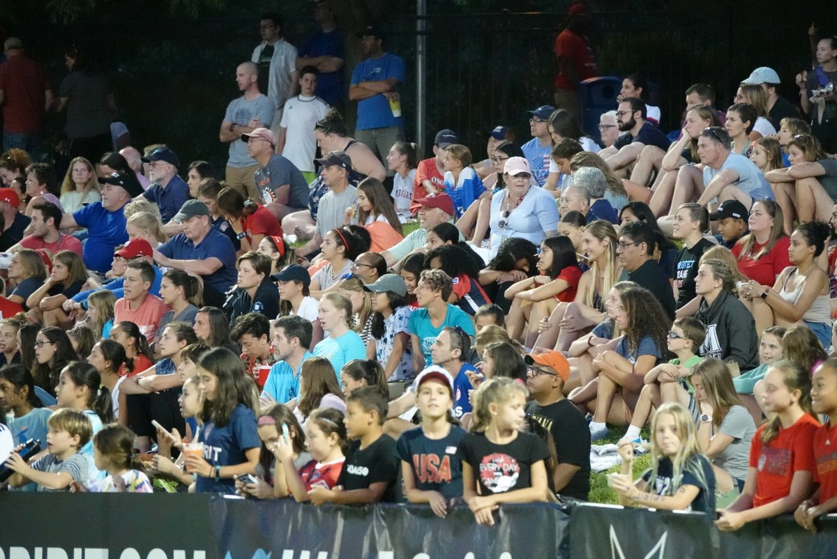 WashSpirit's tweet image. Plex = PACKED! Shoutout to the #SpiritFam for a sellout tonight!

#WASvCHI // #CatchTheSpirit