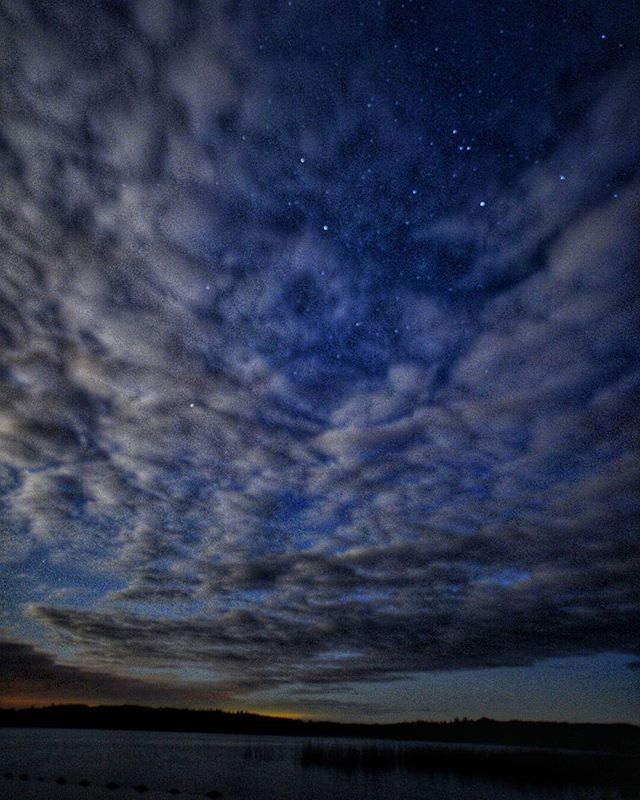 playoutsidegal's tweet photo. Spectacular clouds last night stole the show! #cloudporn #nightsky #longexposure #sonya6000 #ABparks #AMAhappycampers #whitecourt #carsonpegasus #lake #wildalberta #stars #beautiful #albertaadventuregirls #explorealberta #imagesofalberta #albertaroadtrip… https://t.co/h7mWpiOT48 https://t.co/dRF82mRC5V